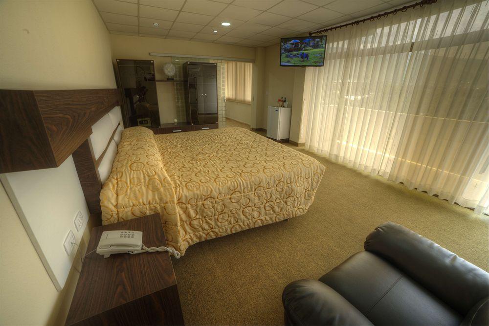 Hotel Regina Cochabamba Kültér fotó